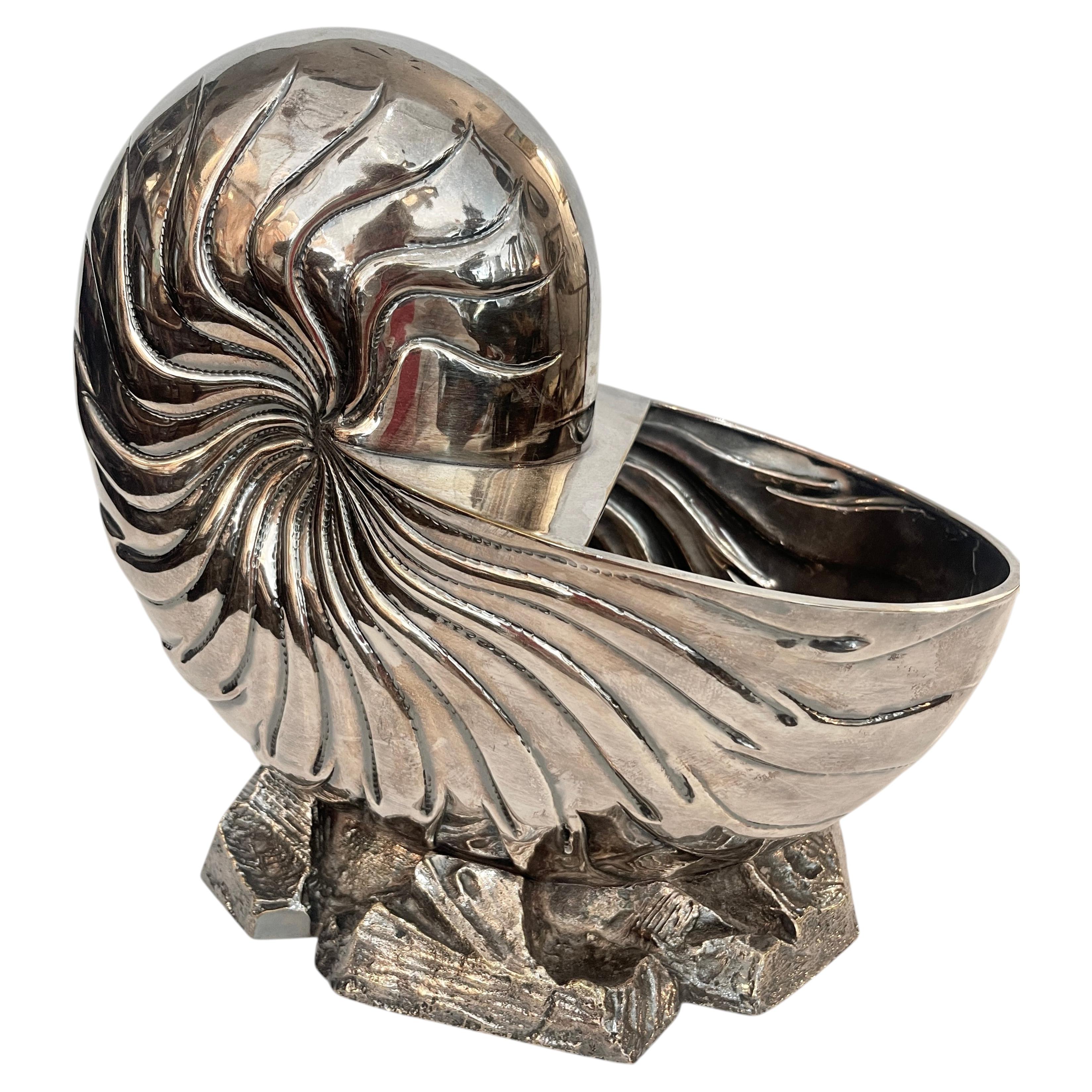 Champagnerkühler im Vintage-Hollywood-Stil aus versilbertem Metall im Regency-Stil in Form einer Nautilusmuschel