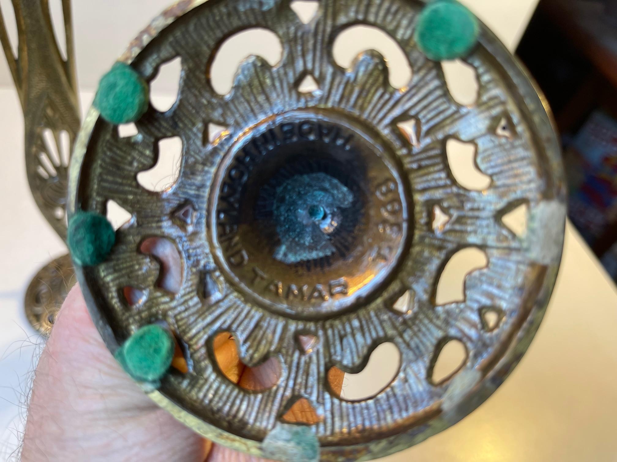 Candelieri d'epoca in ottone Holyland con pietre verdi Eliat, Tamar Israel in vendita 3