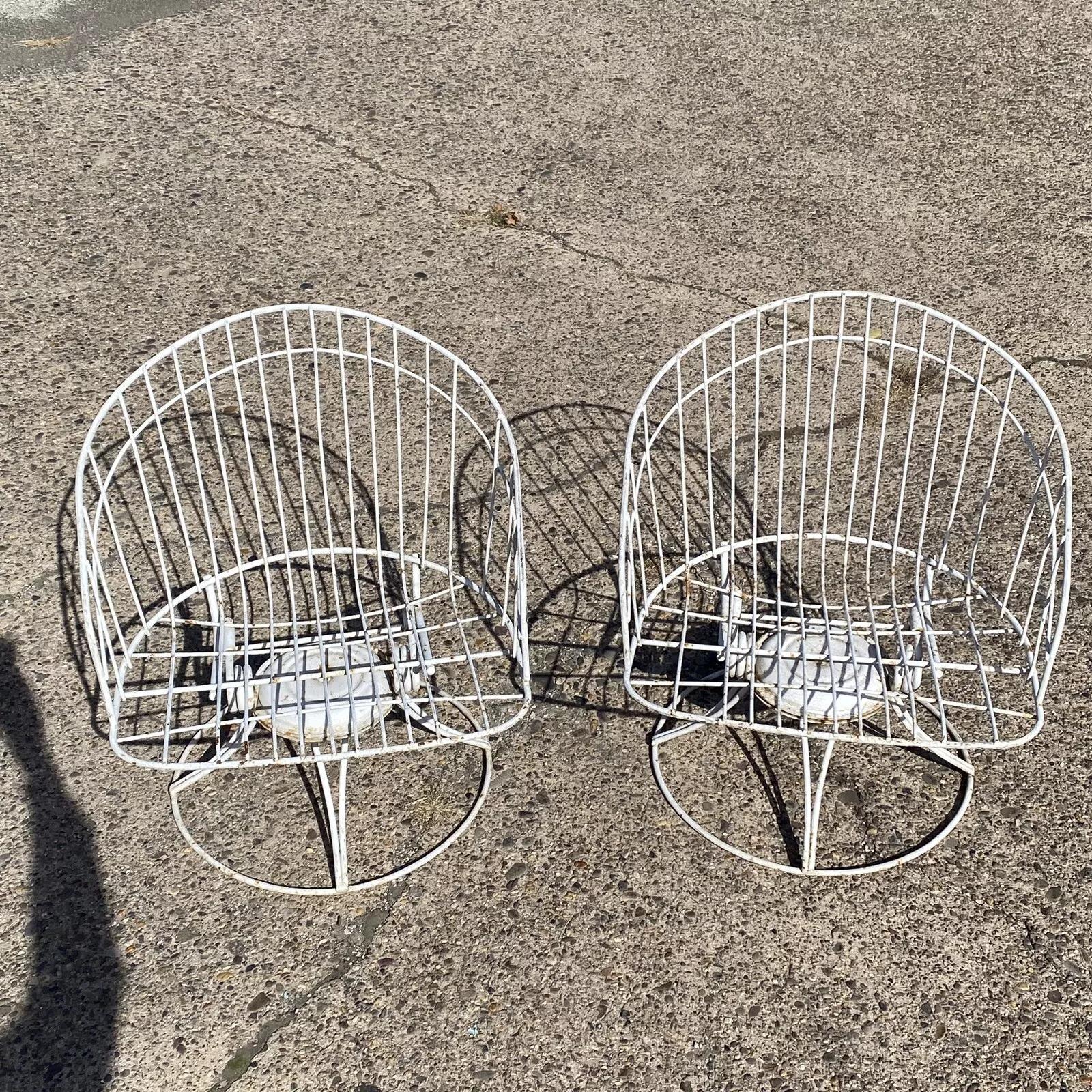 20th Century Vintage Homecrest Bottemiller Mid Century Modern Metal Swivel Club Chairs - Pair For Sale