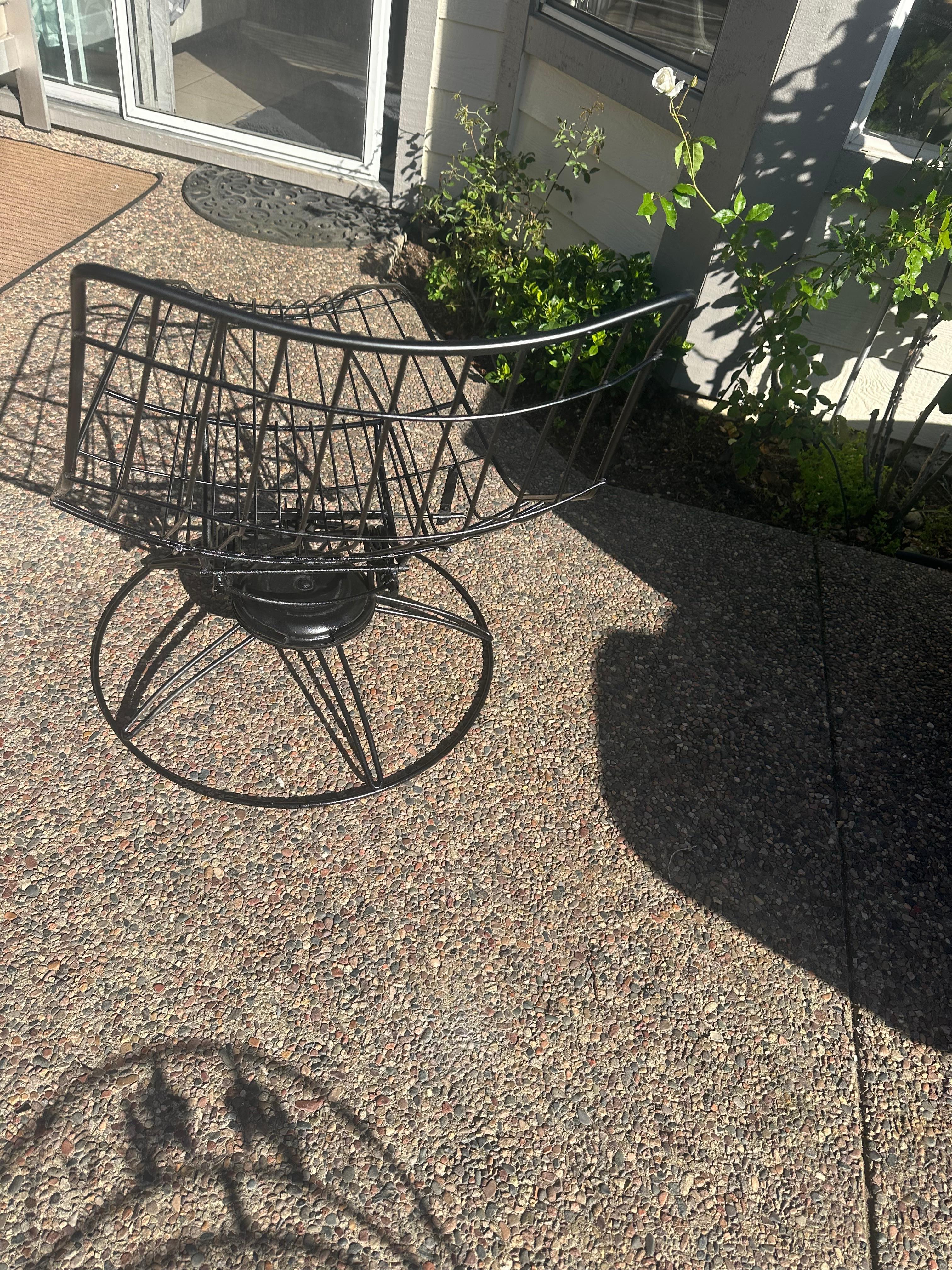 Vintage Homecrest Mid-century Wire Banana 