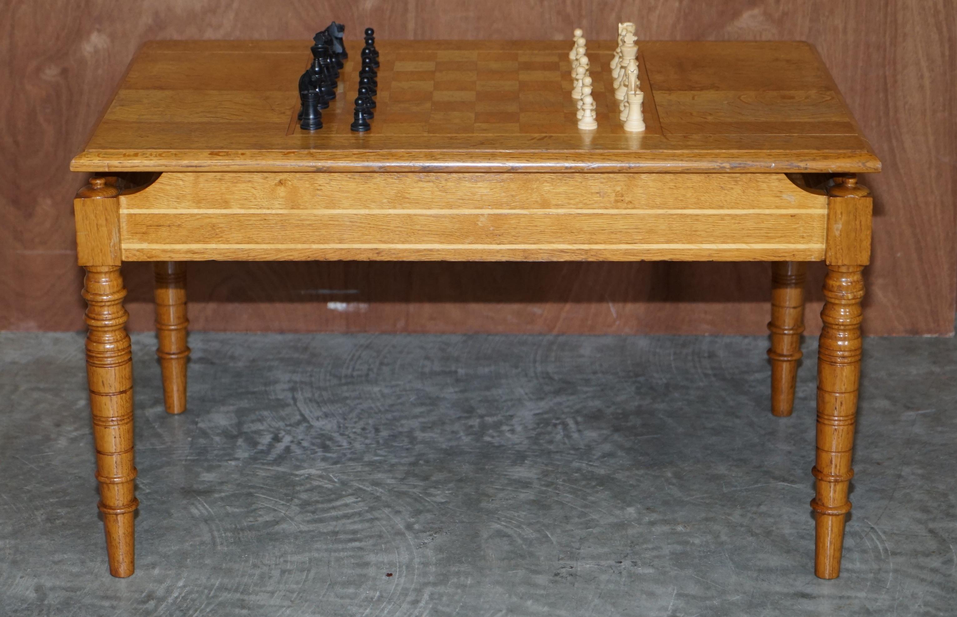 Vintage Honey Oak Chess Board Coffee Table with Vintage Ebonised Chess Set For Sale 7