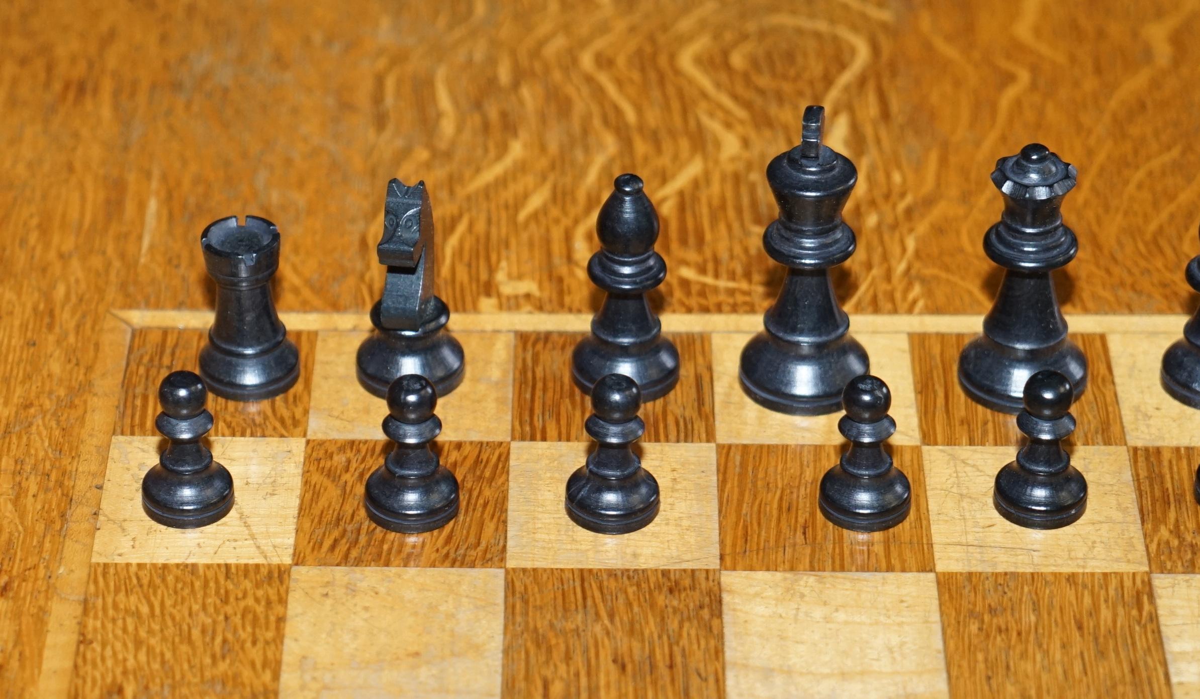 20th Century Vintage Honey Oak Chess Board Coffee Table with Vintage Ebonised Chess Set For Sale