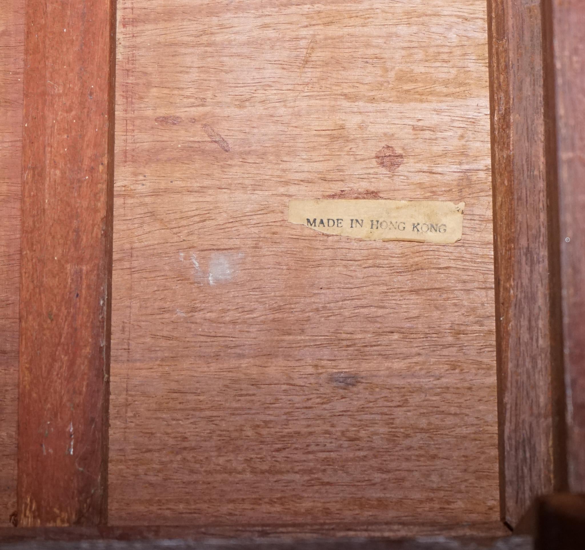 VINTAGE MESA DE EXPOSICIÓN DE MADERA DURA HONG KONG MESA BAJA PARA ALTAR DE ESTILO MiNG en venta 2