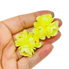 Vintage HONG KONG yellow cluster flower clip on earrings