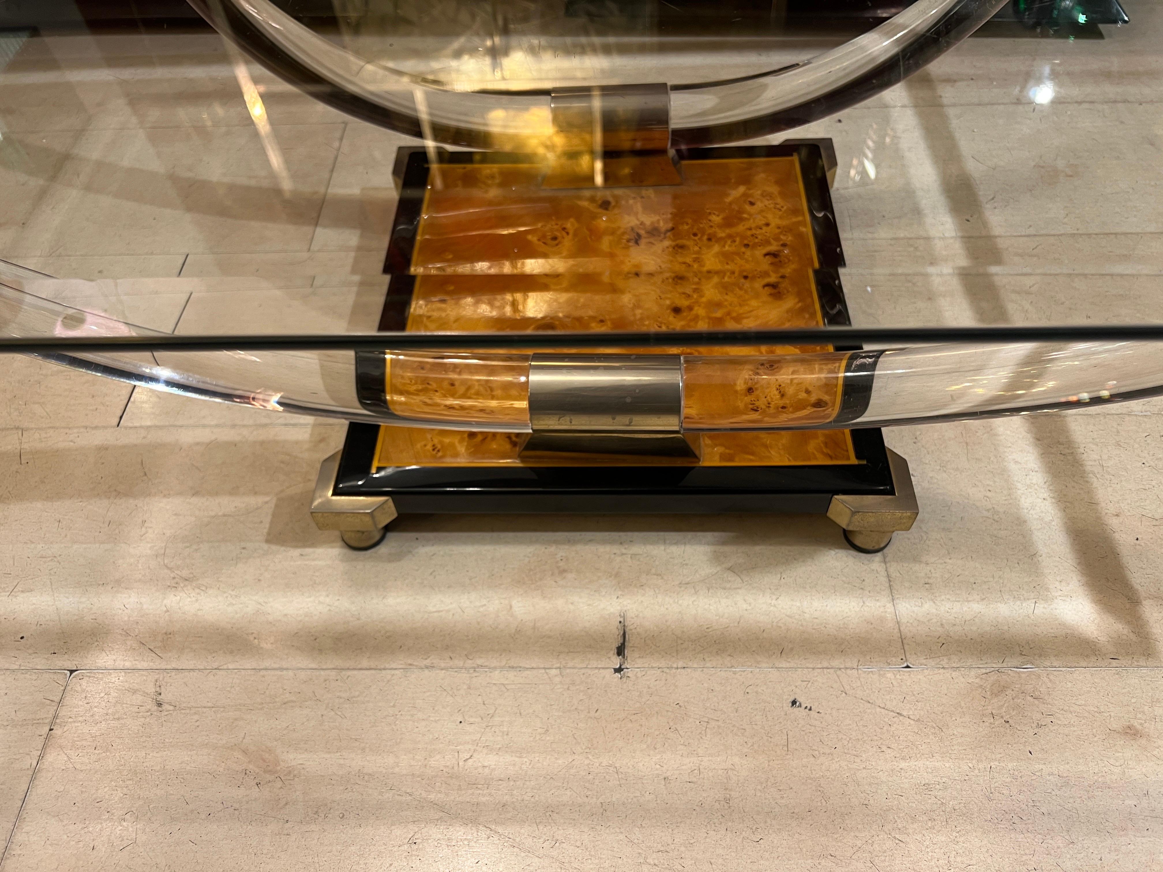 Table basse vintage en plexiglas avec base en noyer et plateau en cristal Horn 1970 en vente 10