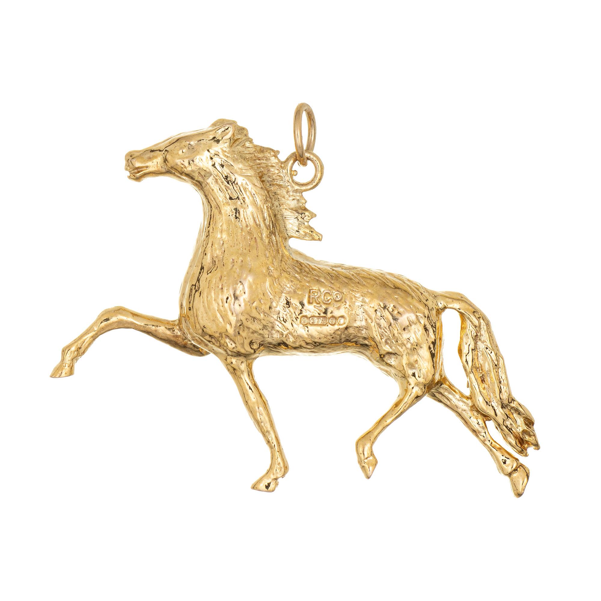 Finely detailed vintage Horse charm crafted in 9k yellow gold.  

The horse is rendered in lifelike detail, galloping with legs in motion. The piece can be worn as a charm on a bracelet or as a pendant.

The charm is in very good condition and was