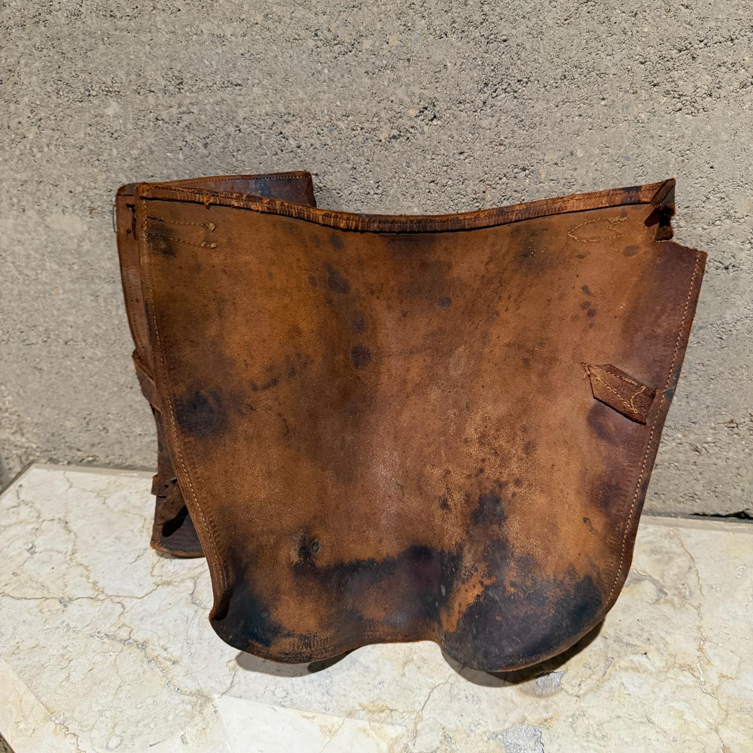 Vintage Horse-Riding Military Chaps Distressed Leather For Sale 3
