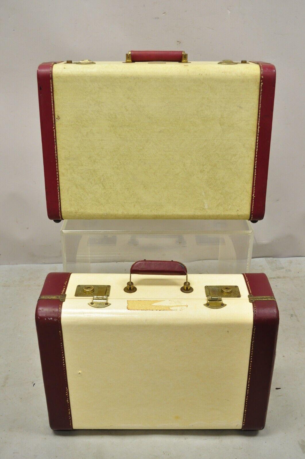 Vintage Horton & Hubbard Cari-Lite Hard Luggage Travel Suitcase - a Pair For Sale 3