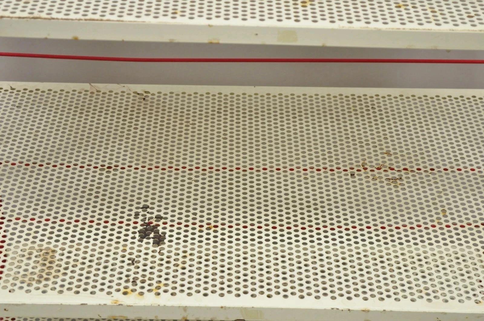 Vintage Hostess Red Metal Perforated 4 Shelf Folding Display Shelf Stand For Sale 2