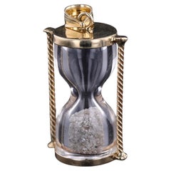 Vintage Sanduhr-Charm aus 10k Gold