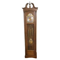 Reloj de pie Howard Miller vintage, carillón Westminster - 78" de altura