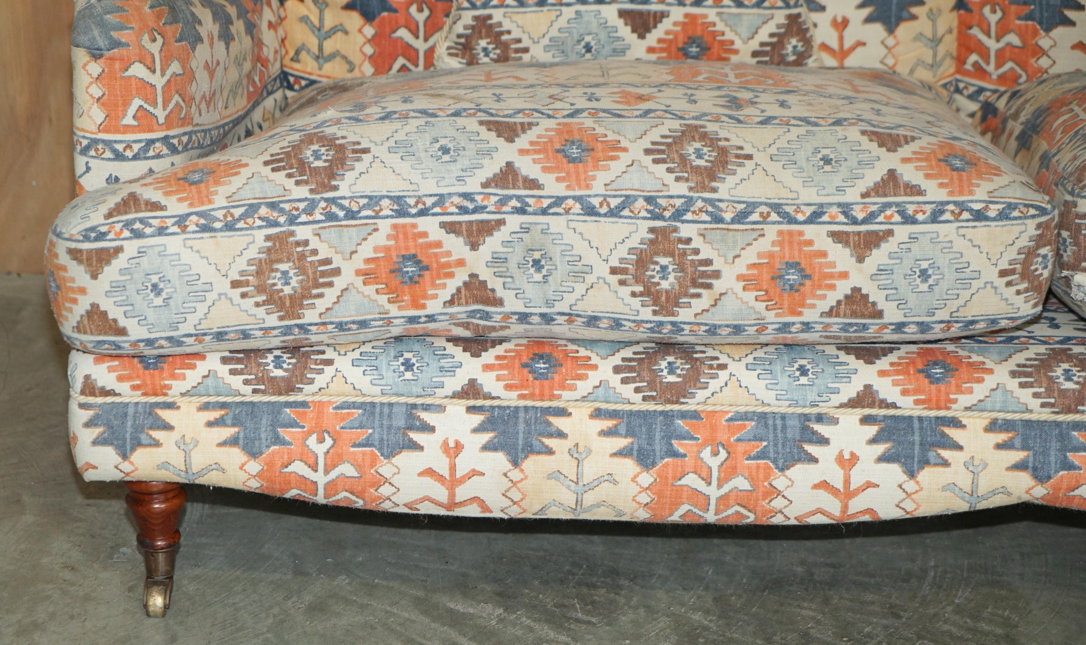 Hand-Crafted ViNTAGE HOWARD & SON'S KILIM STYLE SOFA AND ARMCHAIR SUITE DISTRESSED FABRIC
