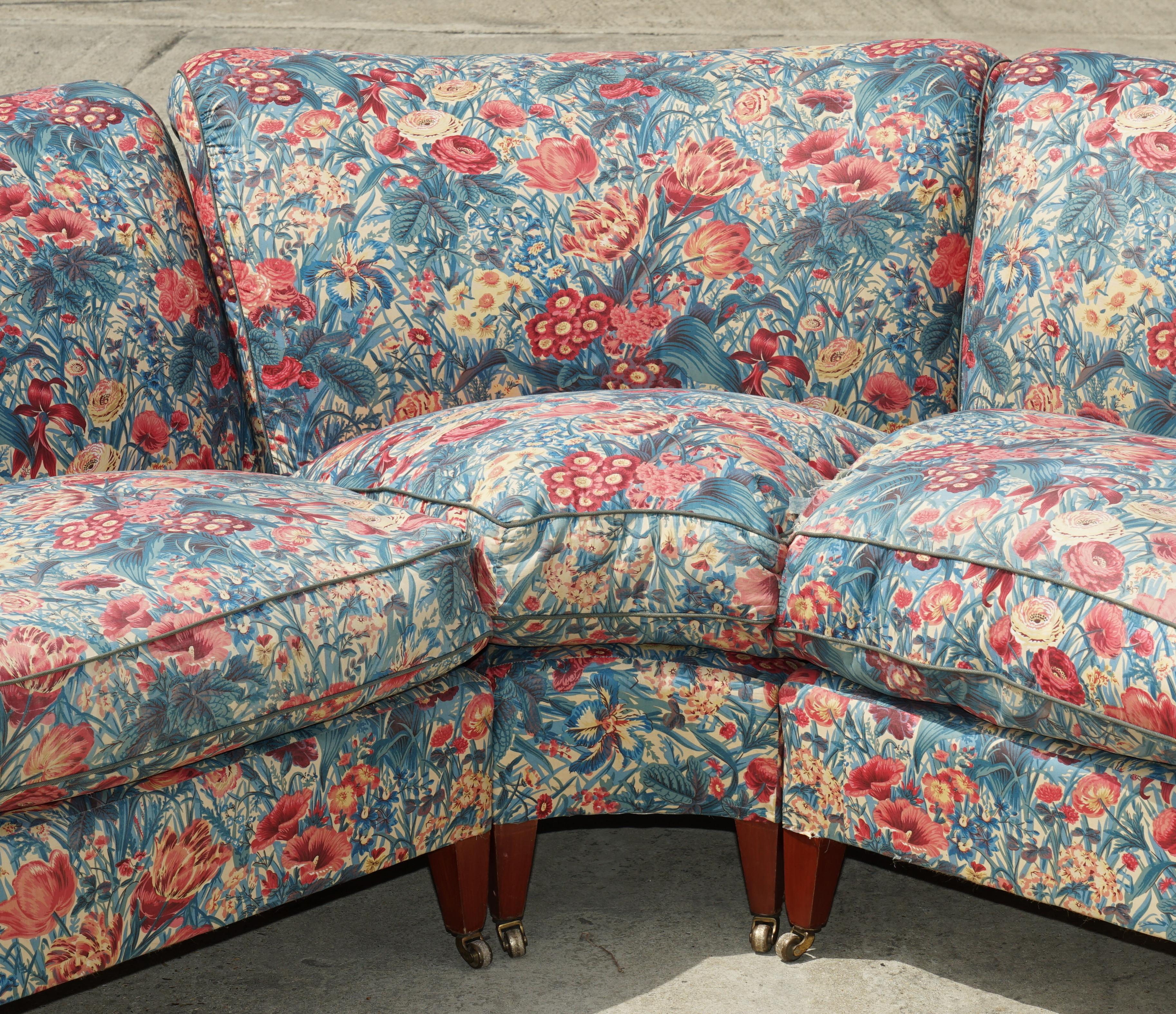 Hand-Crafted VINTAGE HOWARD & SON'S LONDON BRIDGEWATER LARGE 5 SEAT CORNER SOFA FLORAL FABRiC For Sale