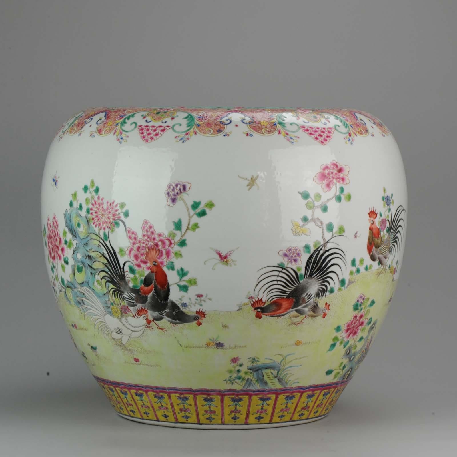 Vintage Huge 20th Century PROC 1960-1980 Chinese Porcelain Basin Roosters 1