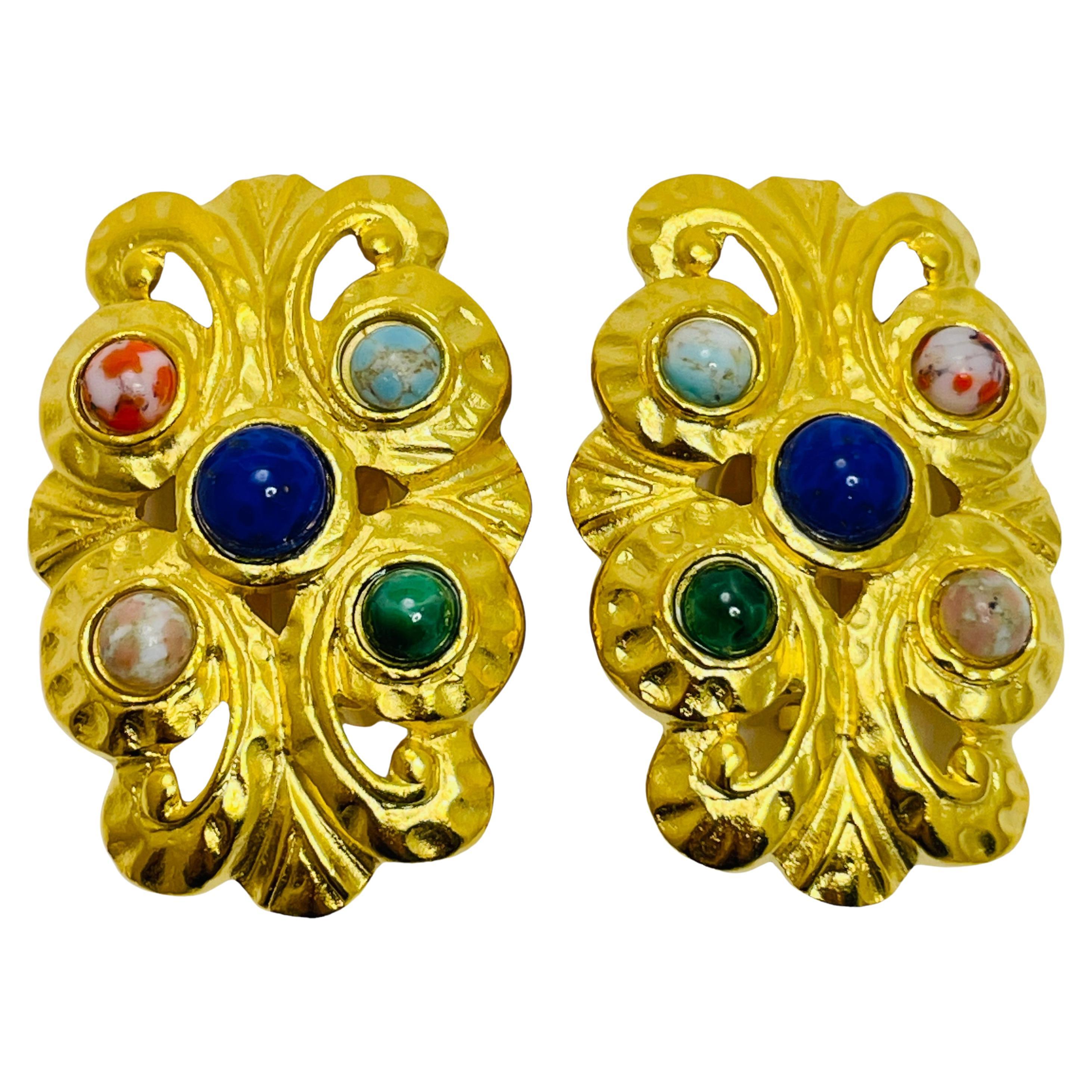 Vintage enorme etrusco oro imitación piedras preciosas diseñador pasarela clip en pendientes en venta