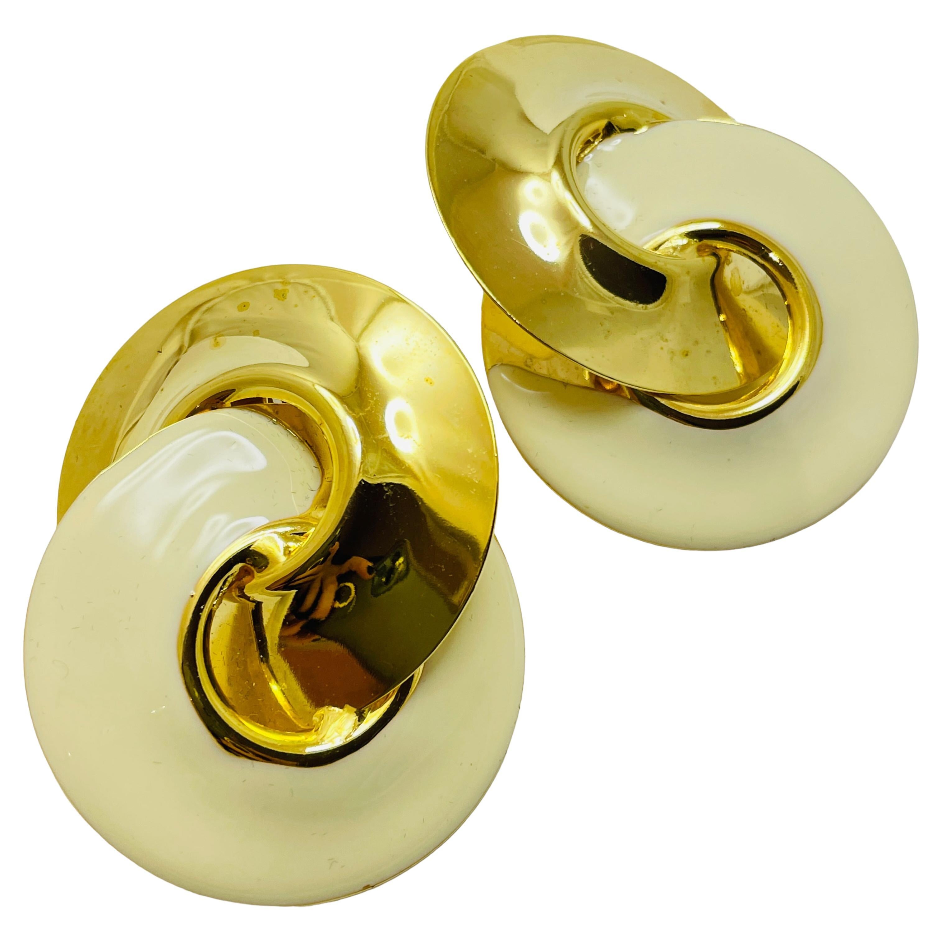 Vintage huge gold enamel knot designer clip on earrings For Sale