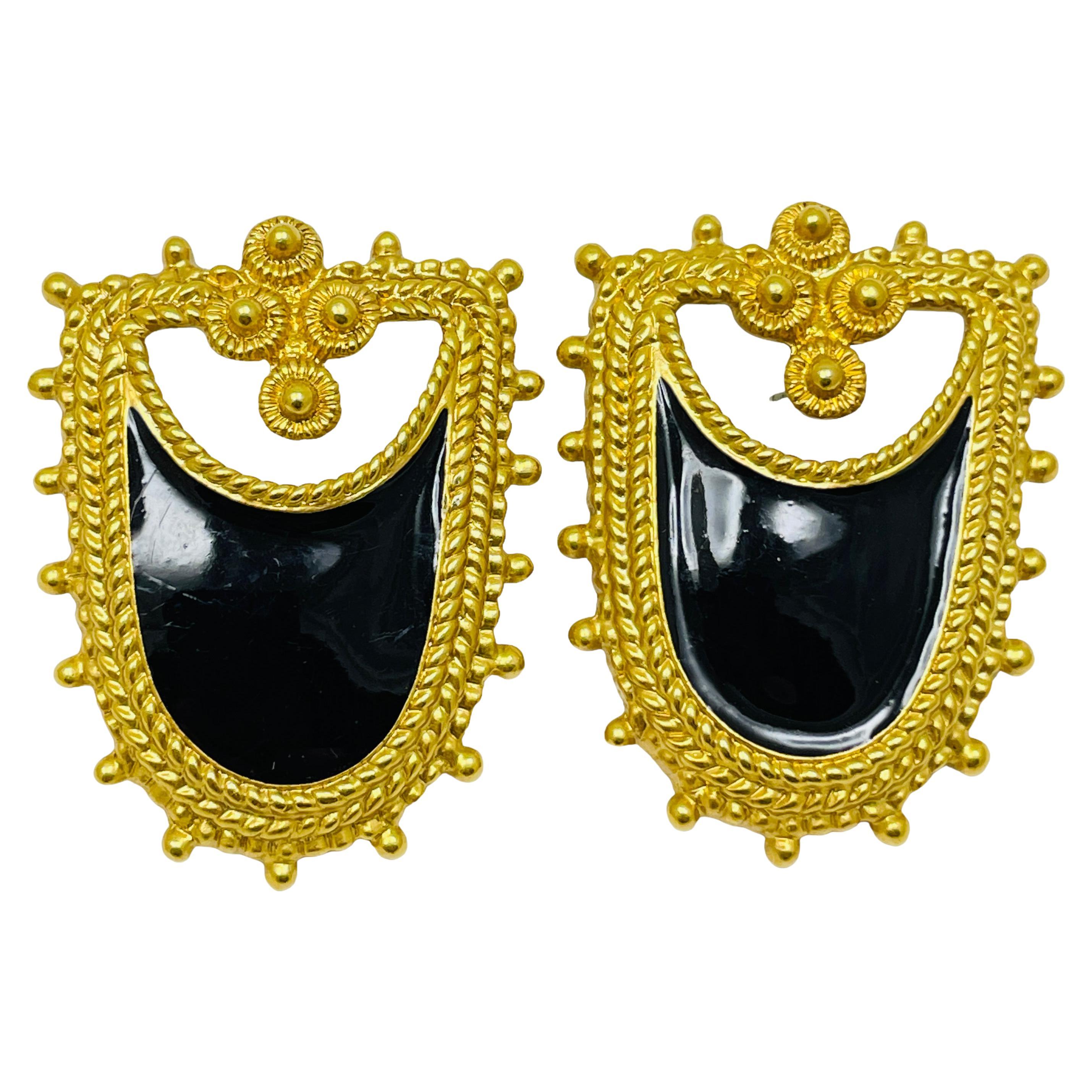 How can you tell if jewelry is real online?