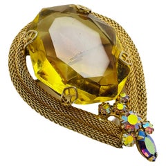 Broche vintage en verre doré de grande taille, de créateur