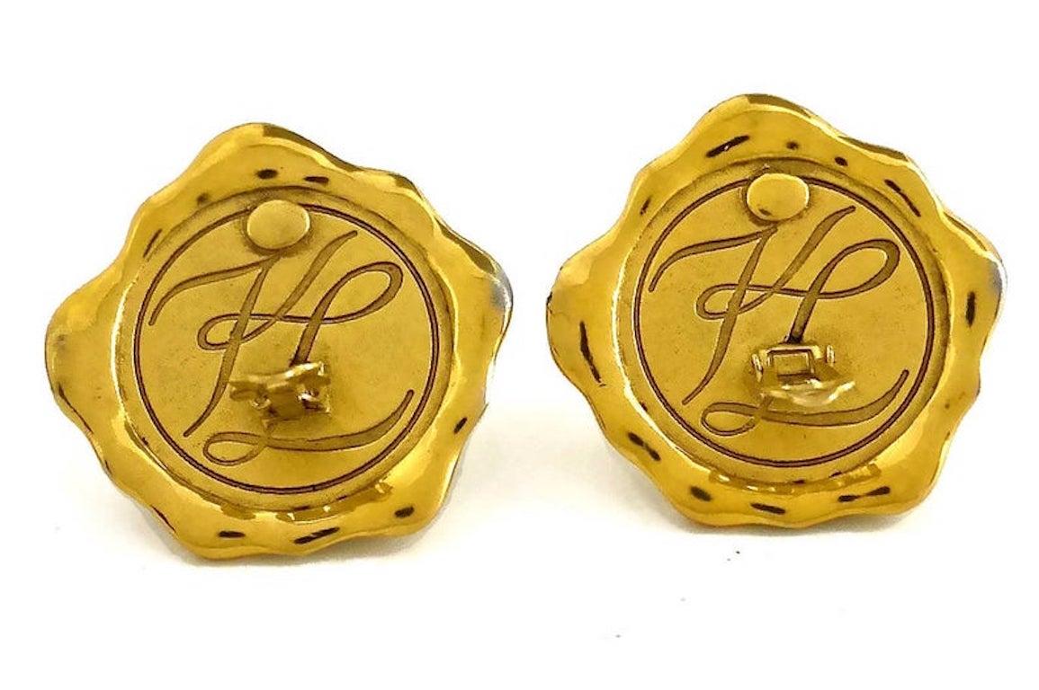 Vintage Huge KARL LAGERFELD Profile Wax Seal Logo Earrings In Excellent Condition For Sale In Kingersheim, Alsace