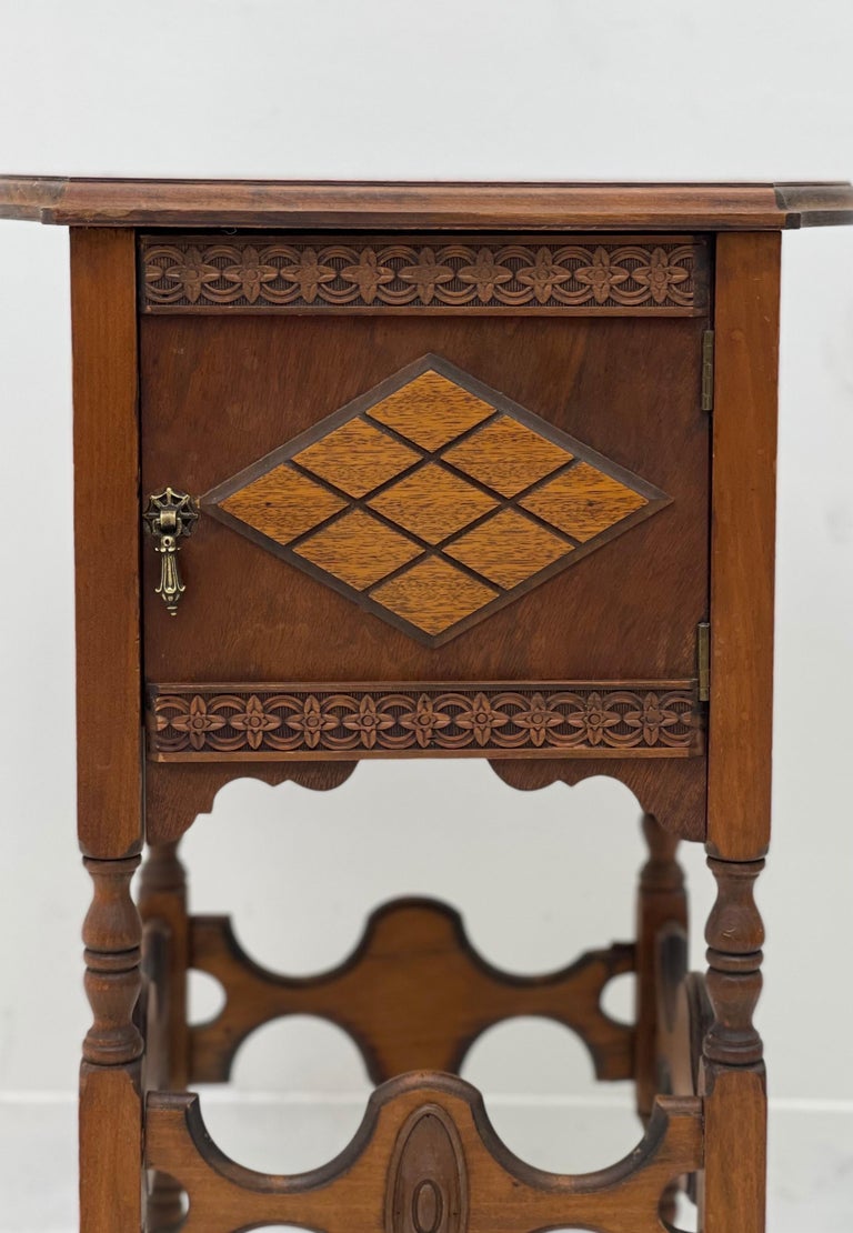 Vintage Humidor Stand Side Table with Hand Turned Details For Sale at