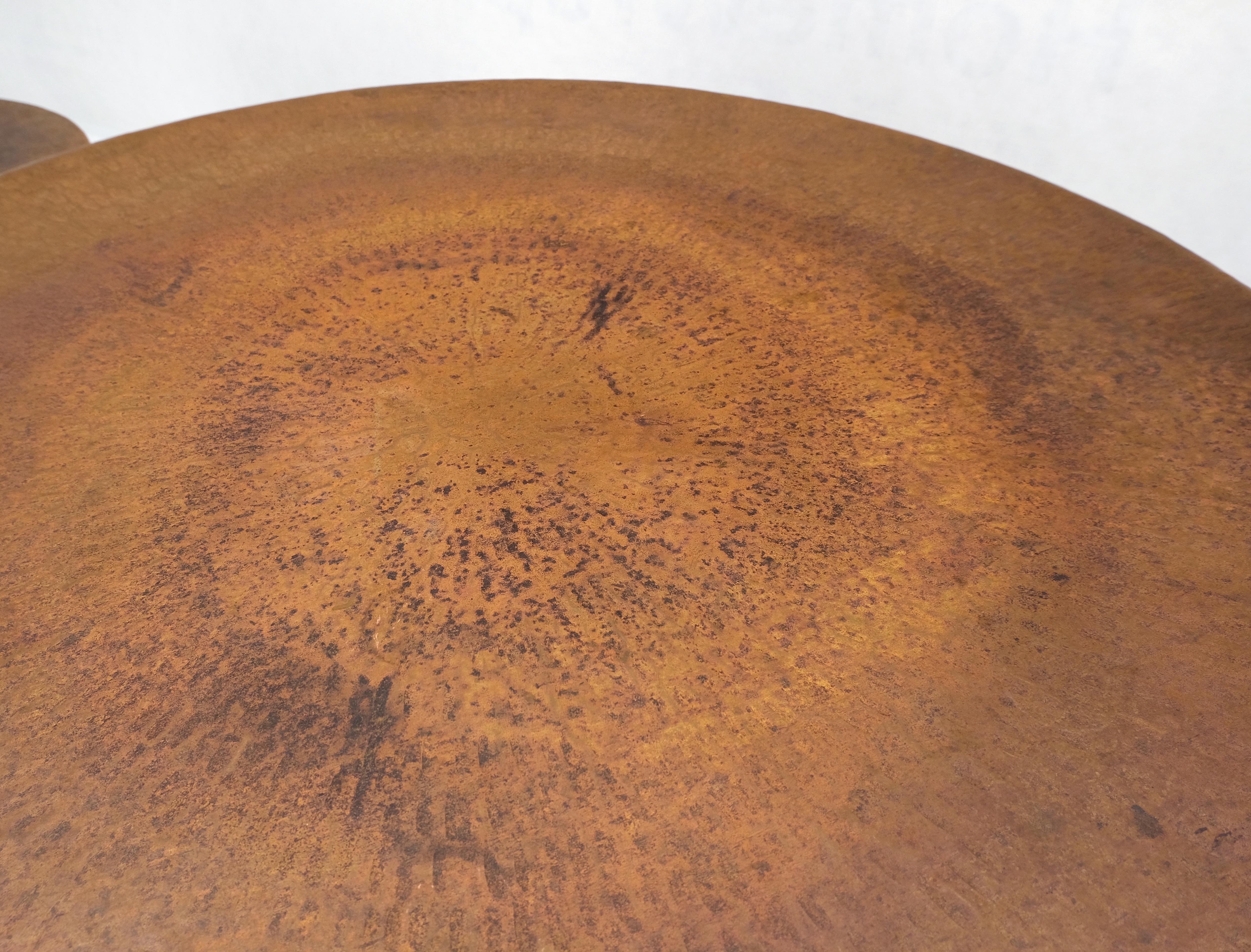 Mid-Century Modern Vintage Hummered Forged Copper & Iron Round Coffee Table & Pair of Stools Seats For Sale