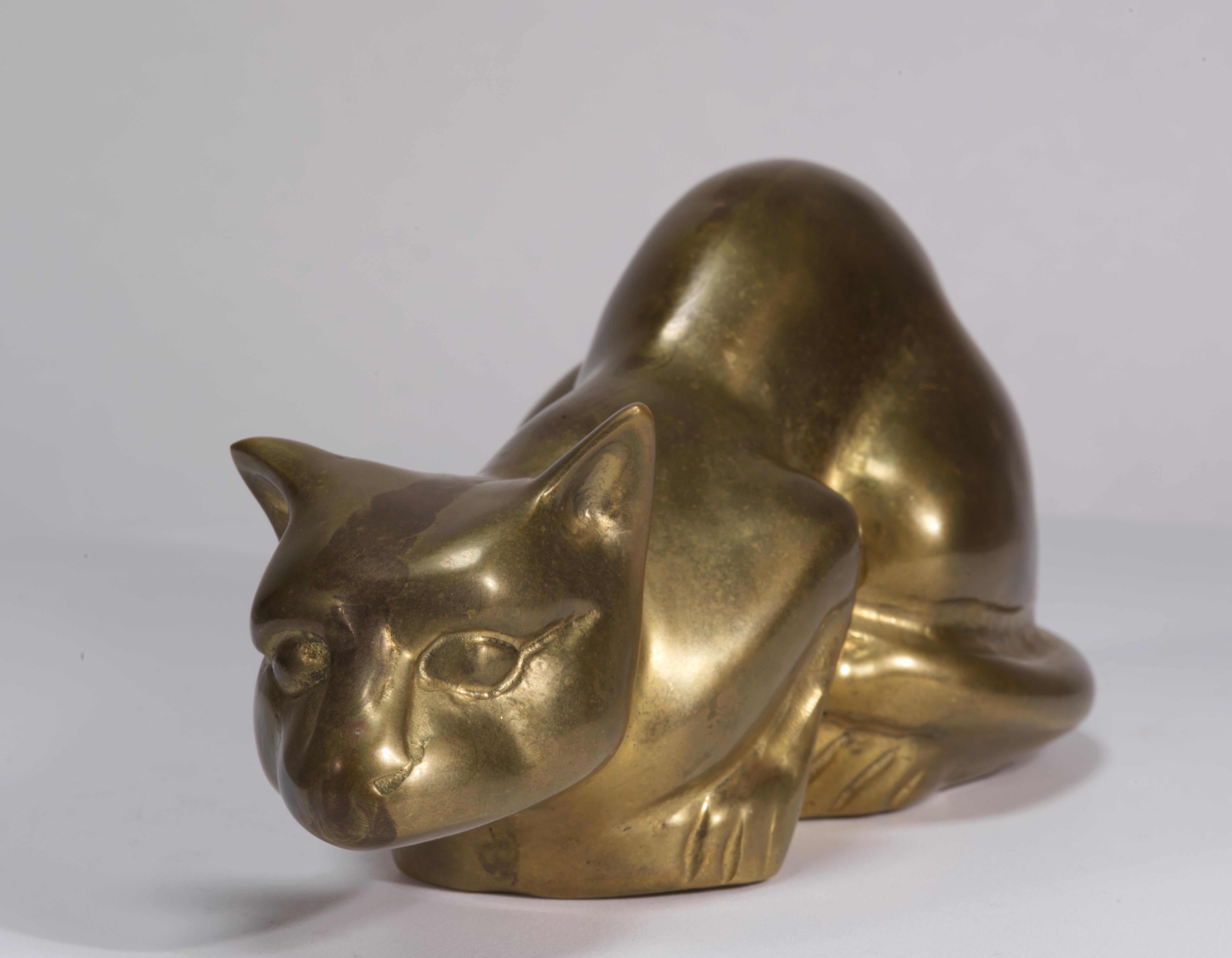 Cast Vintage Hunting Crouching Brass Cat Figurine For Sale