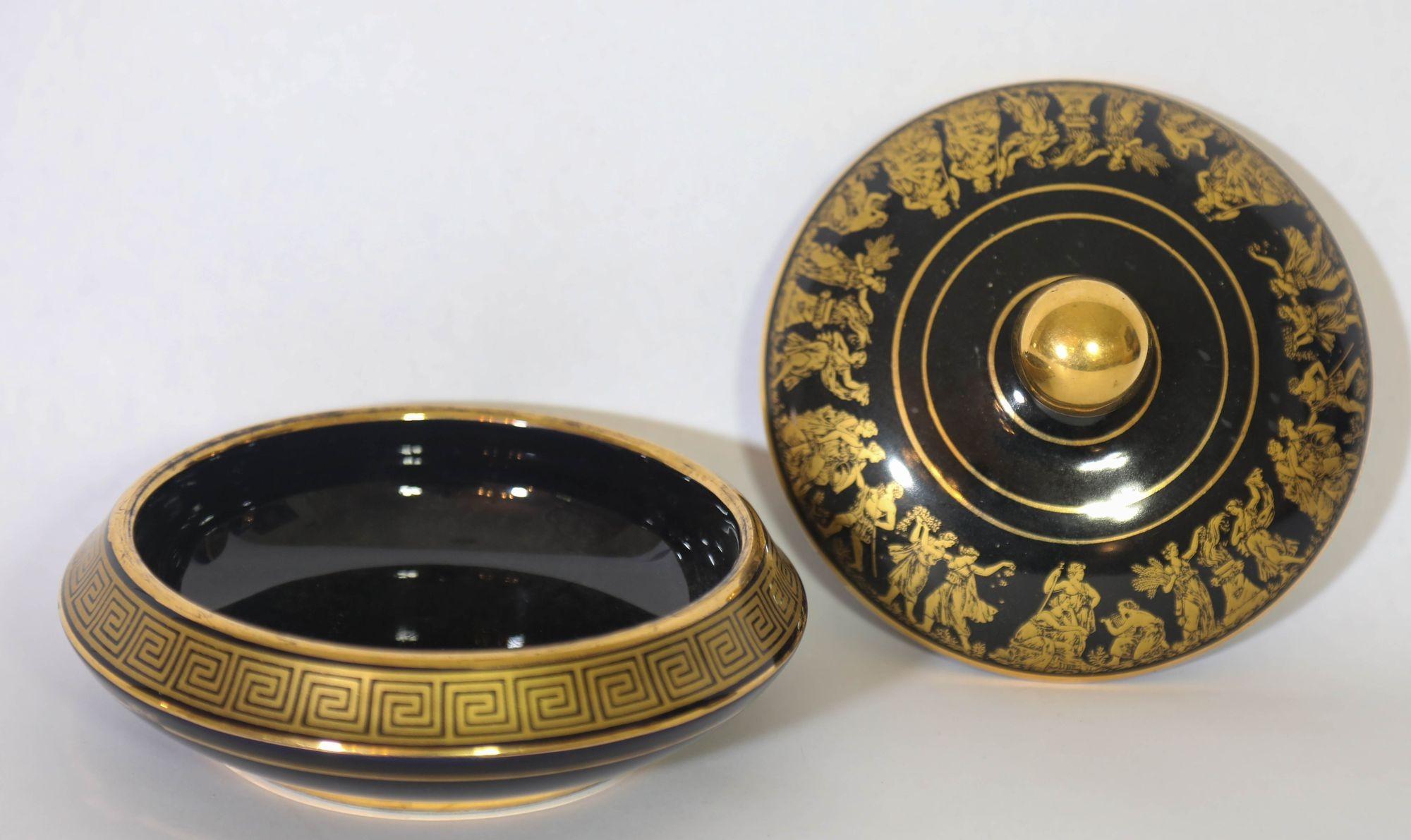 Schwarzes Porzellangefäß aus 24 Karat Gold mit Deckel Hergestellt in Griechenland von Spyropoulos 1960er Jahre im Angebot 1