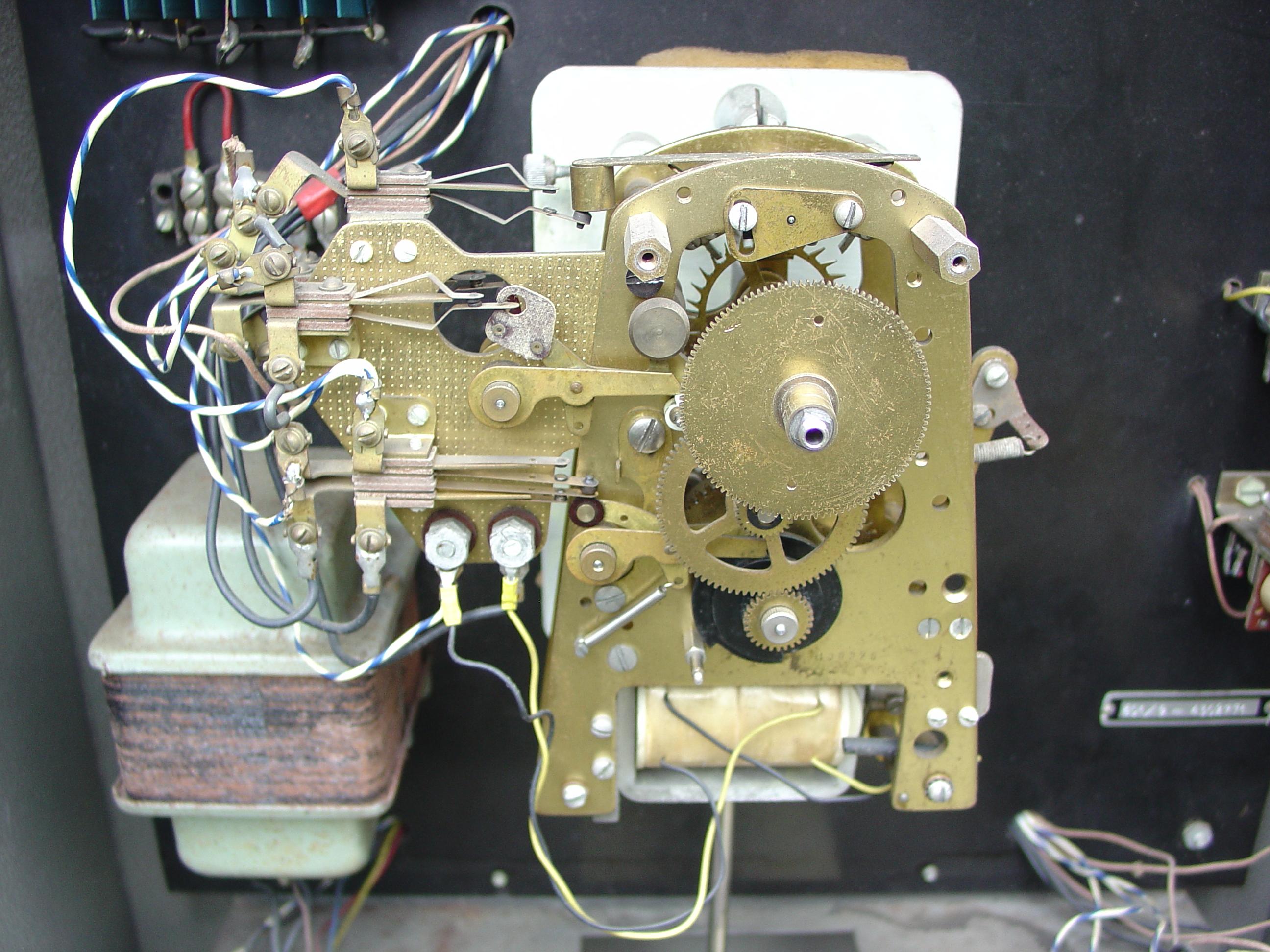American Vintage Ibm Master Long Clock Electro Mechanical Pendulum 1960 For Sale