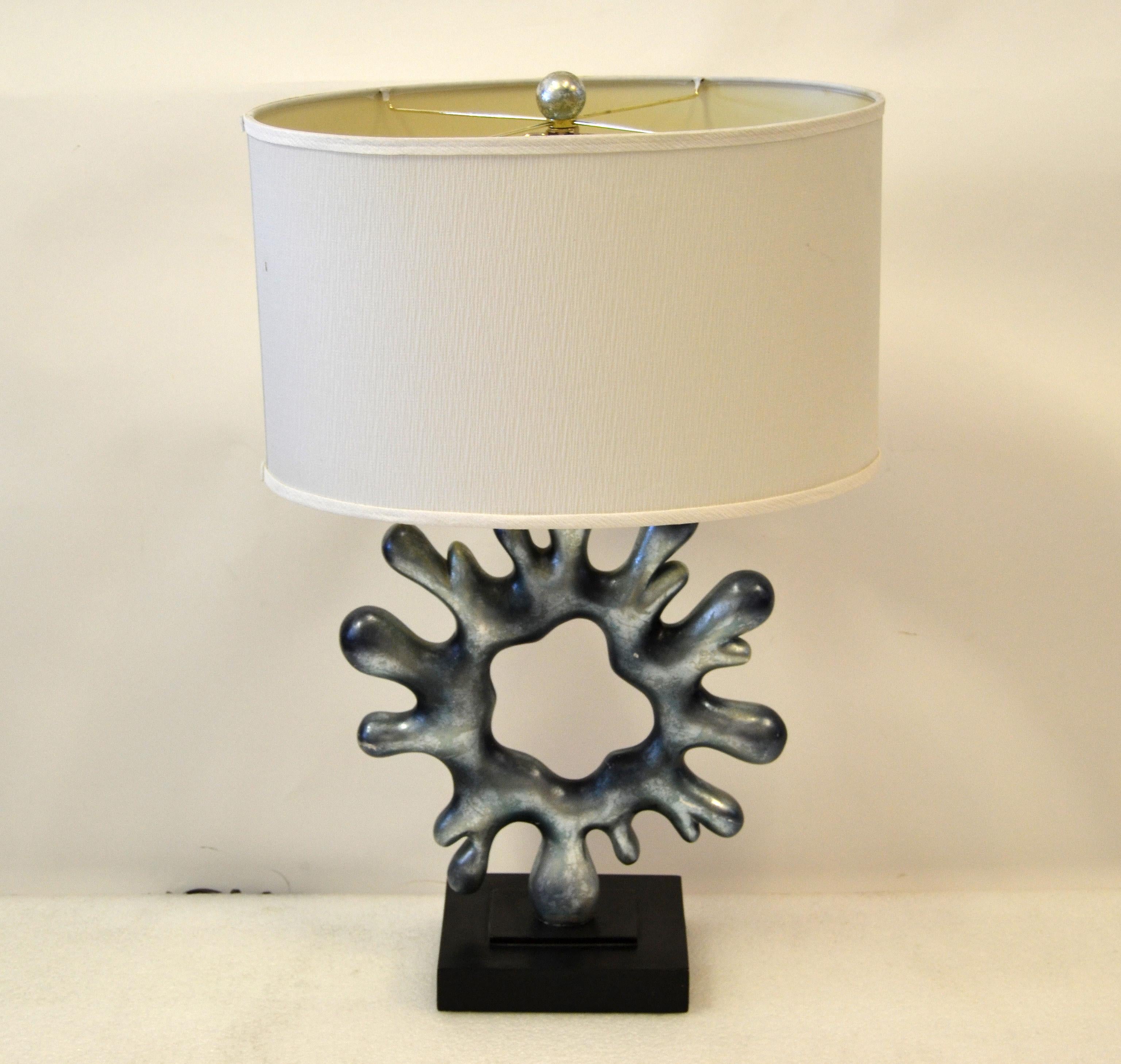 Vintage Ice Blue Resin Biomorphic Shape Abstract Art Table Lamp & Oval Shade 70s For Sale 3