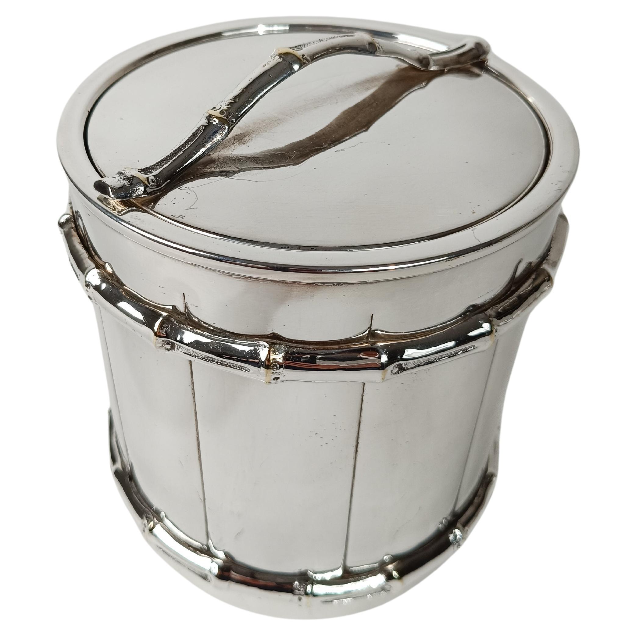 Seau à glace vintage en faux bambou plaqué argent, Maison Baguès Style,  70s