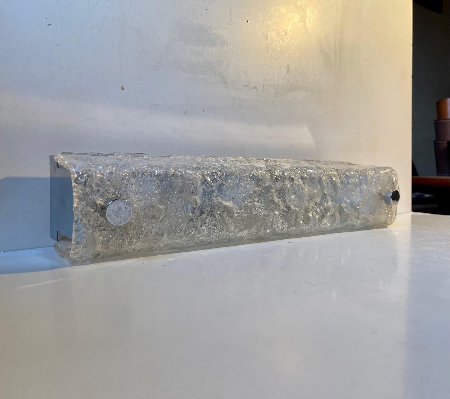 Mid-Century Modern Vintage Ice Glass Bathroom Sconce by Kaiser Leutchten For Sale