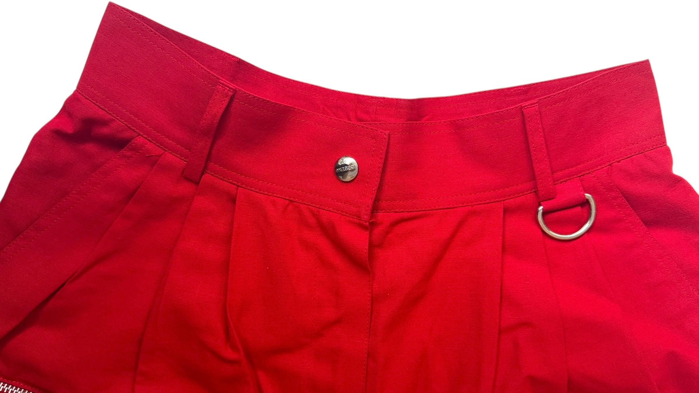 Vintage Iceberg Red Cotton Utility Shorts - No import duty! We pay for it in vendita 1