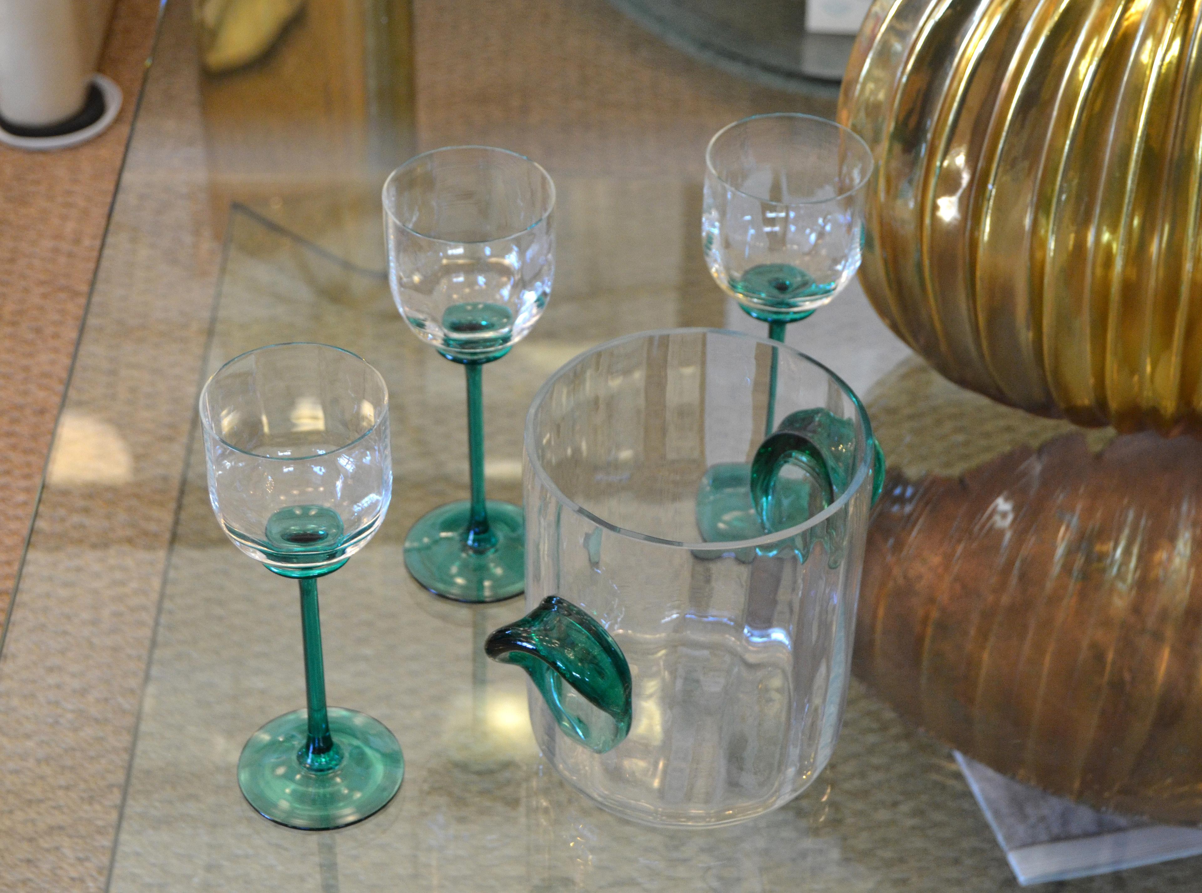 Vintage Icet Arte Murano clear and green wine glasses with wine cooler / ice bucket - set of 4.
Marked underneath with Makers Logo.