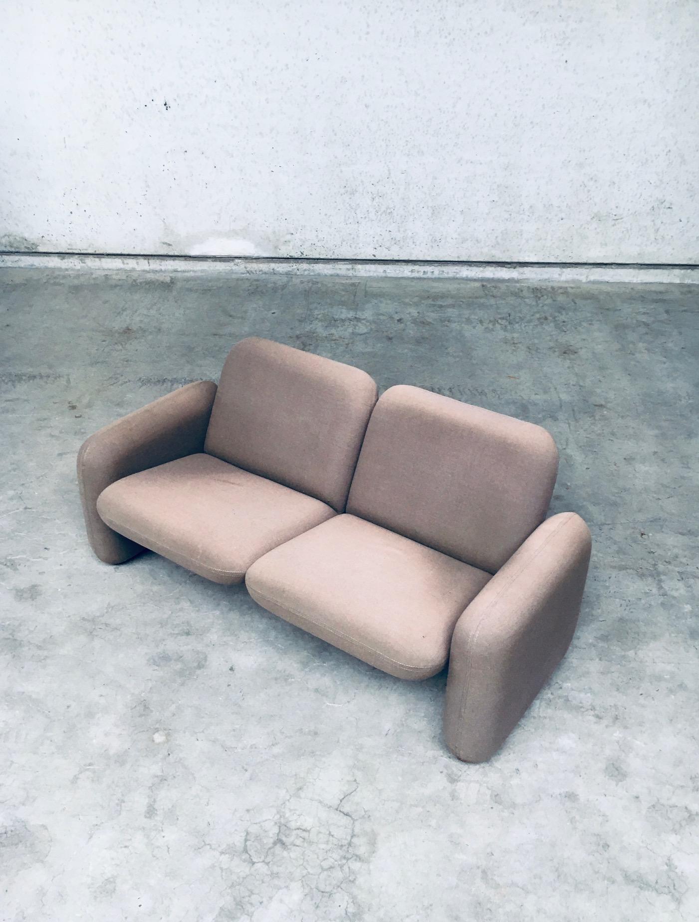 American Vintage Iconic 1970s Chiclet Sofa by Ray Wilkes for Herman Miller
