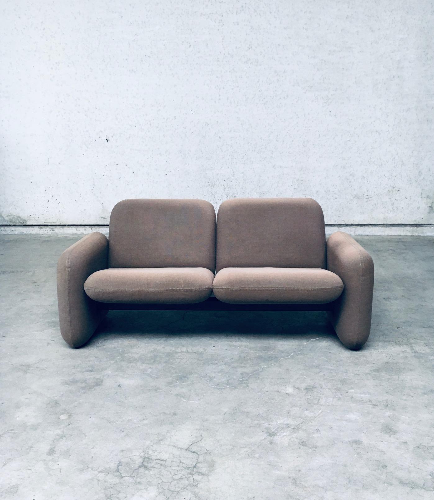 Metal Vintage Iconic 1970s Chiclet Sofa by Ray Wilkes for Herman Miller