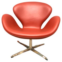 Vintage Iconic First Edition Arne Jacobsen 3320 Lounge Chair Designed in 1958