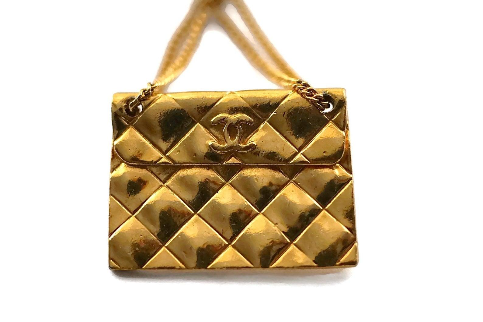 Women's or Men's Vintage Iconic CHANEL Logo Coin Quilted Flap Purse Brooch