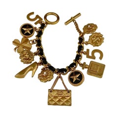 Vintage Iconic CHANEL Lucky Charm Leather Chain Bracelet