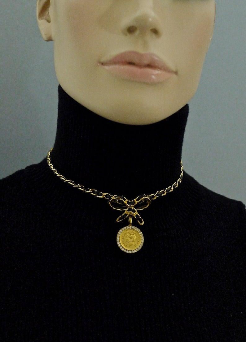 chanel bow choker