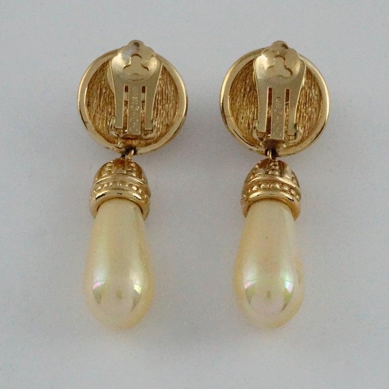 Vintage Iconic CHRISTIAN DIOR Logo Monogram Pearl Dangling Earrings 2