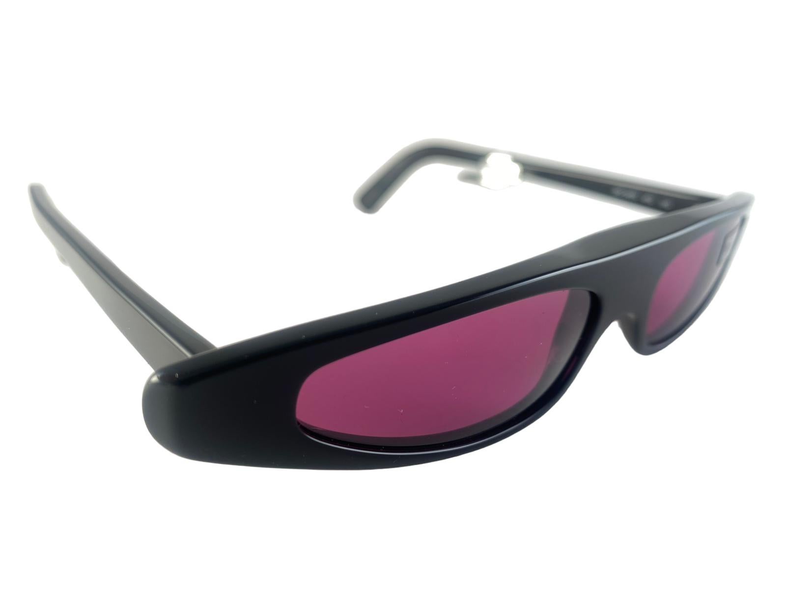Vintage Ikonische Dolce & Gabbana 5435 Laufsteg-Sonnenbrille 2000er Jahre Y2K (Grau) im Angebot
