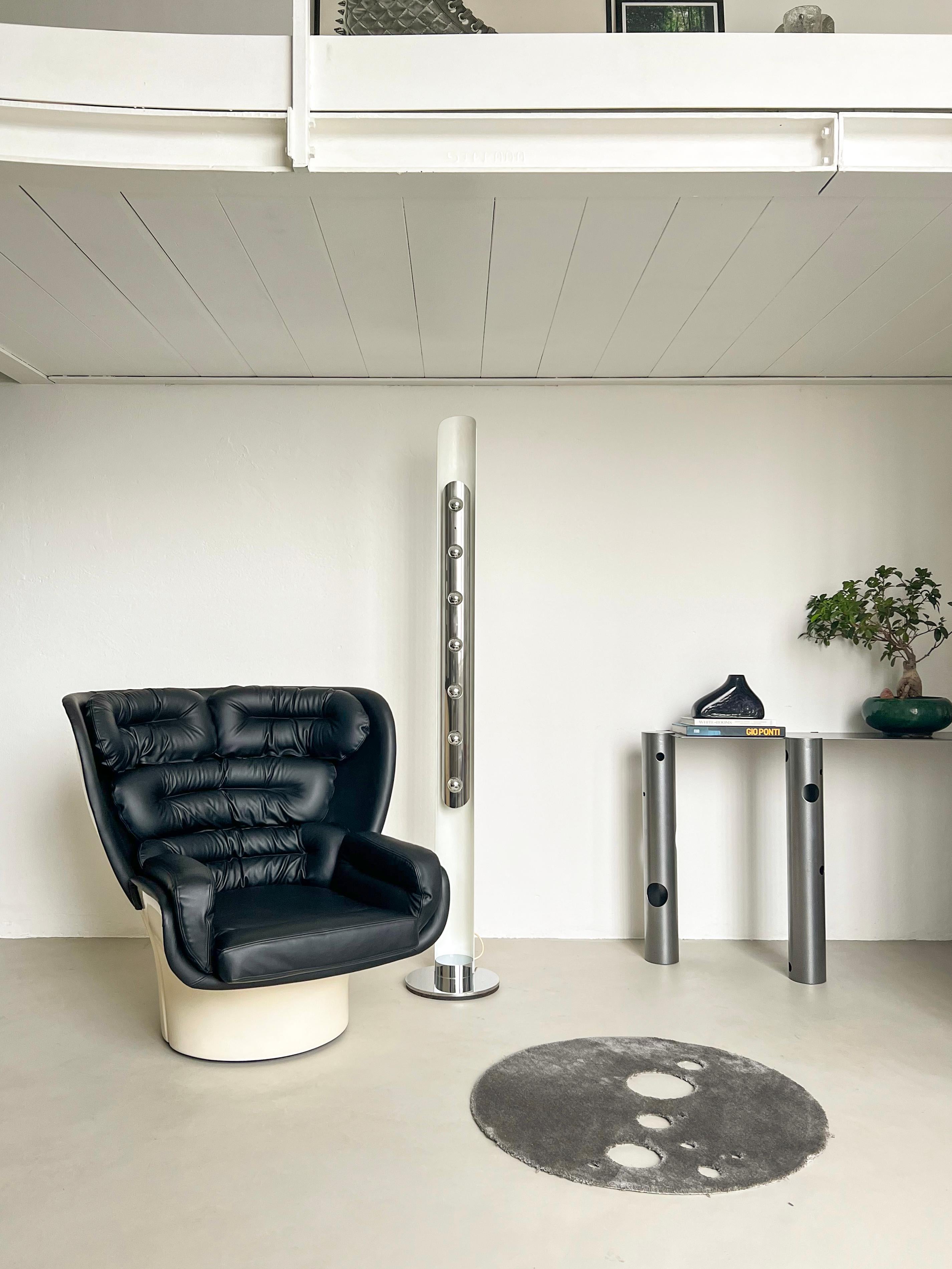 Vintage iconic Joe Colombo Elda armchair, Italian Space Age 1960s, Black Leather For Sale 7