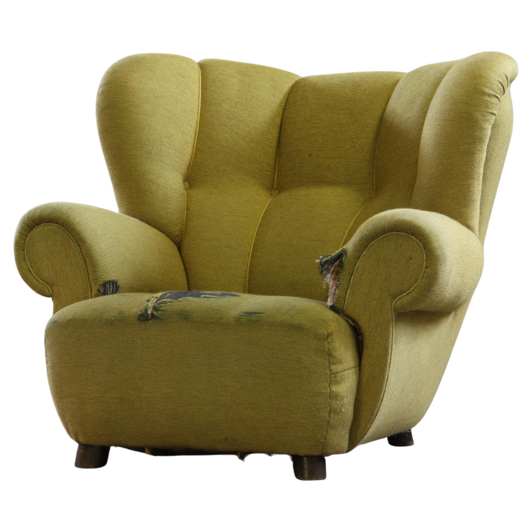 Vintage Iconic Large upholstered Lounge / Easy Chair From Denmark 1930’s en venta