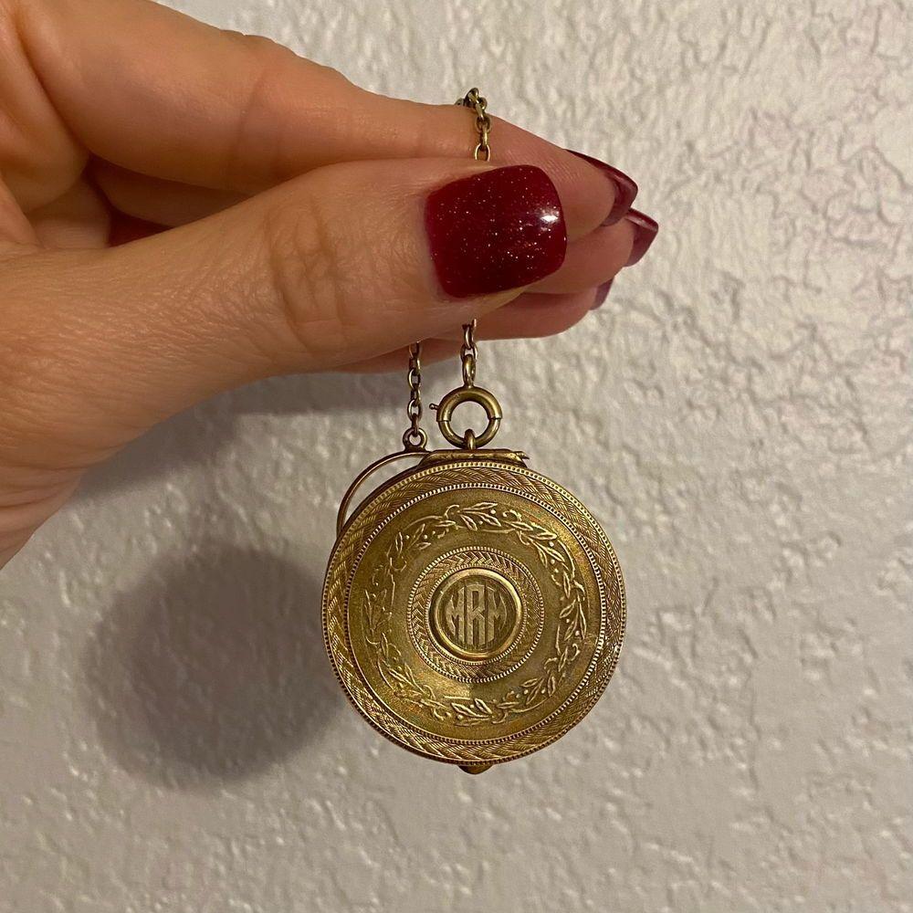 Brown Vintage Iconic TIFFANY & CO Gold Round Box with Ring Holder For Sale