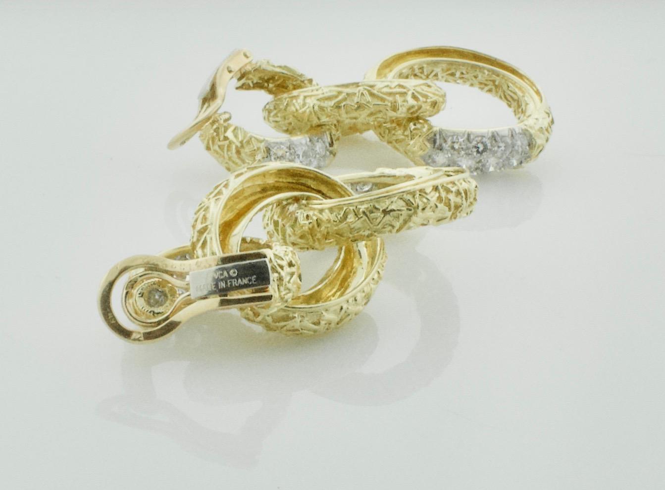 Vintage Iconic Van Cleef & Arpels 18k/Platinum Diamond Earrings circa 1960's In Excellent Condition In Wailea, HI