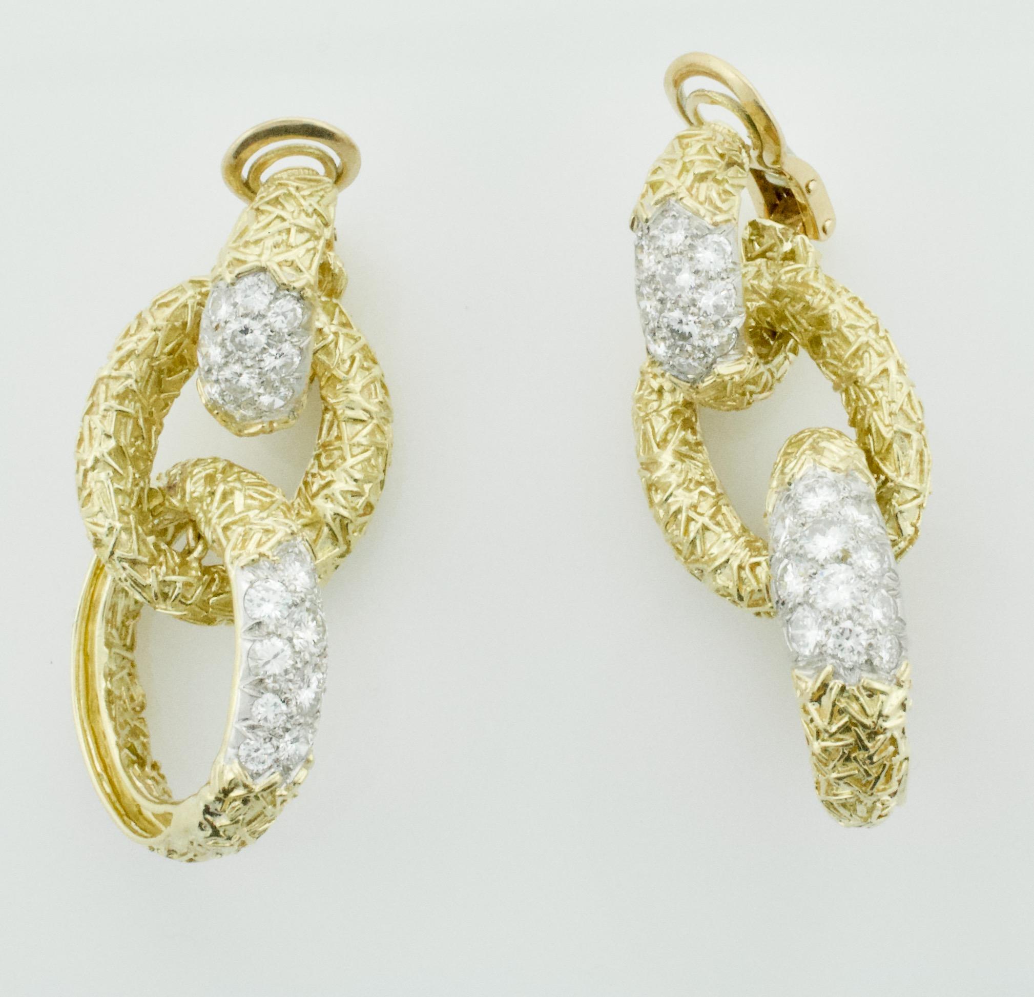 Vintage Iconic Van Cleef & Arpels 18k/Platinum Diamond Earrings circa 1960's 3