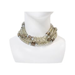 Collana girocollo con perline grigio ghiaccio vintage, circa anni '90