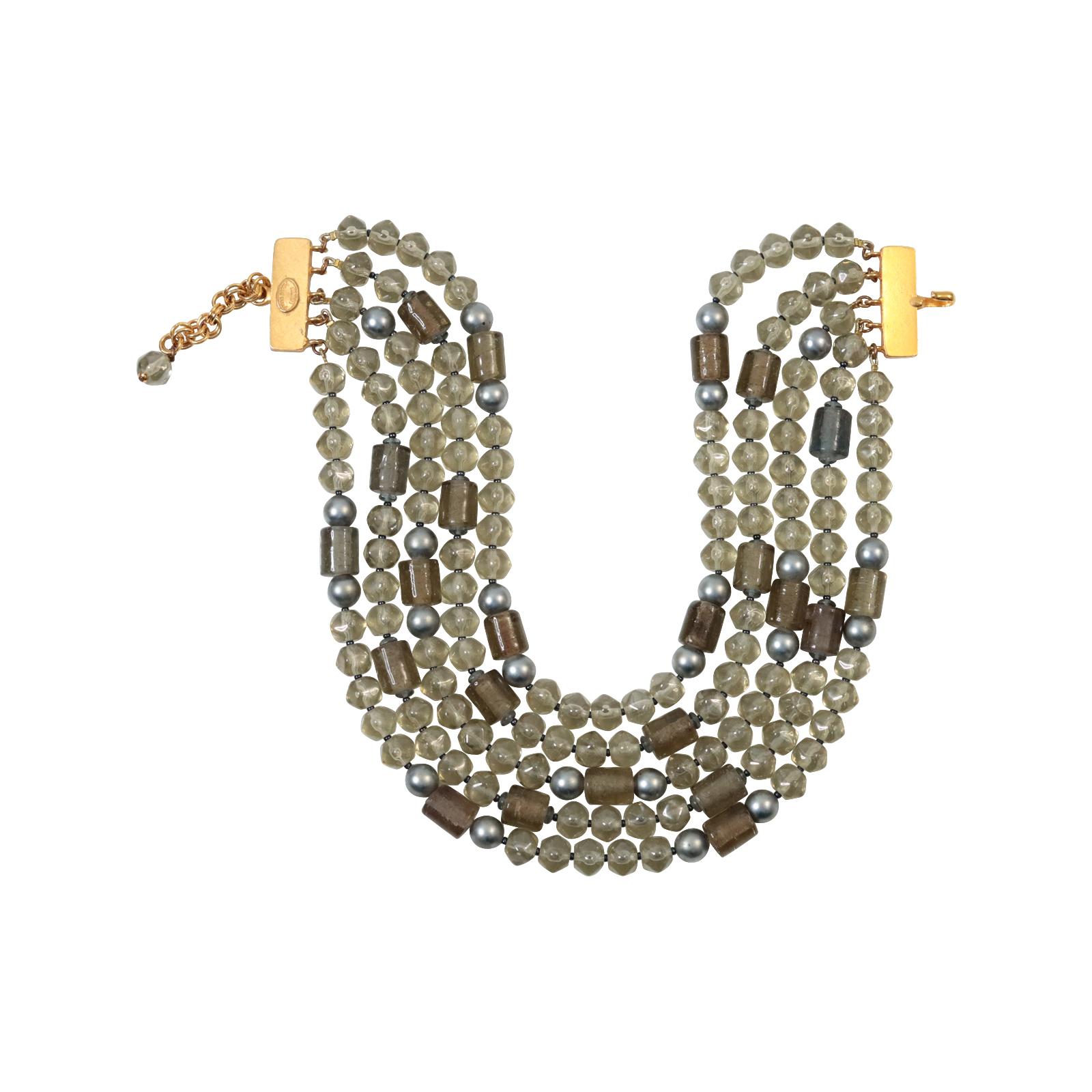 Collana girocollo con perline grigio ghiaccio vintage, circa anni '90 in vendita 4