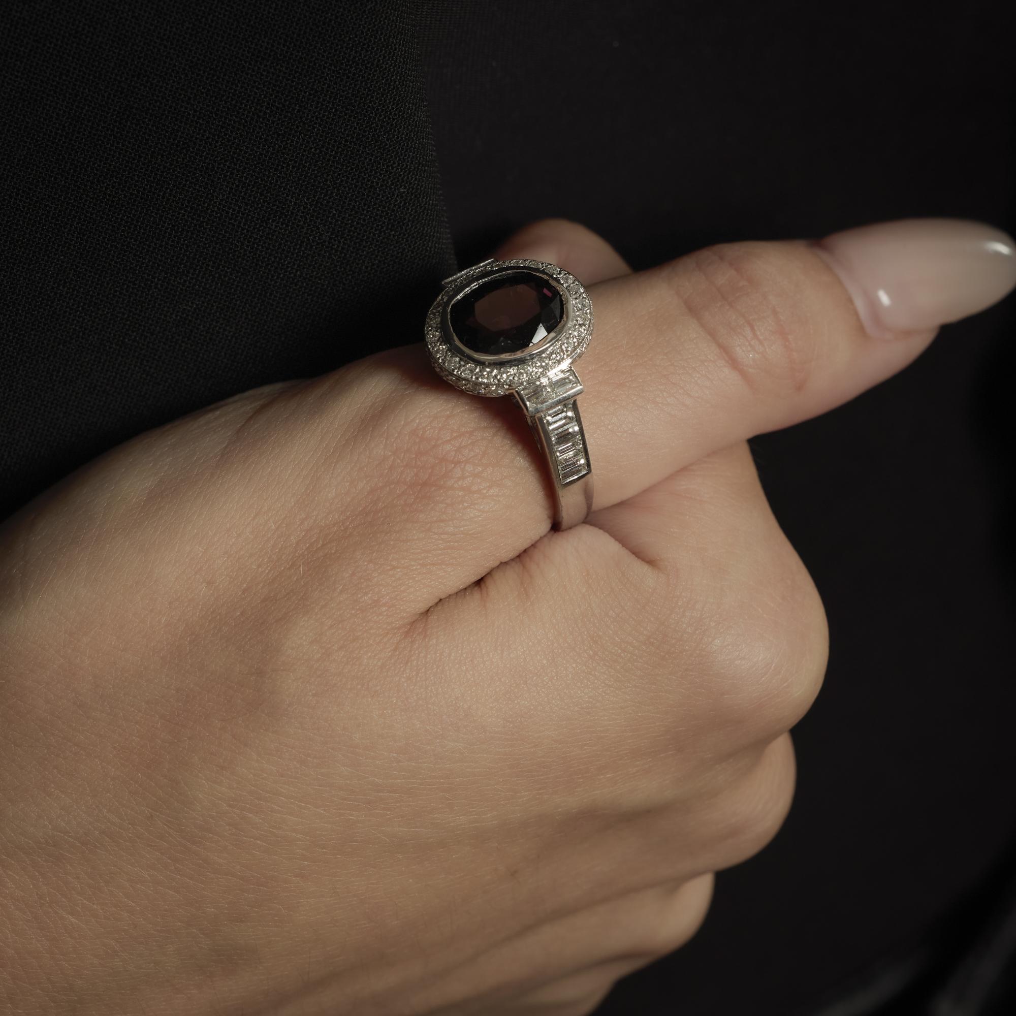 Vintage IGI 5,28 Karat Spinell Diamant Platin Halo-Cocktailring (Ovalschliff) im Angebot