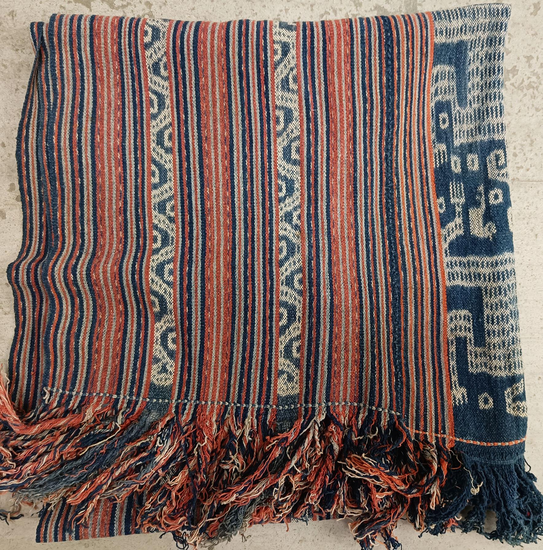 20th Century Vintage Ikat Cloth Timor Indonesia Asian Textiles Home Decor For Sale
